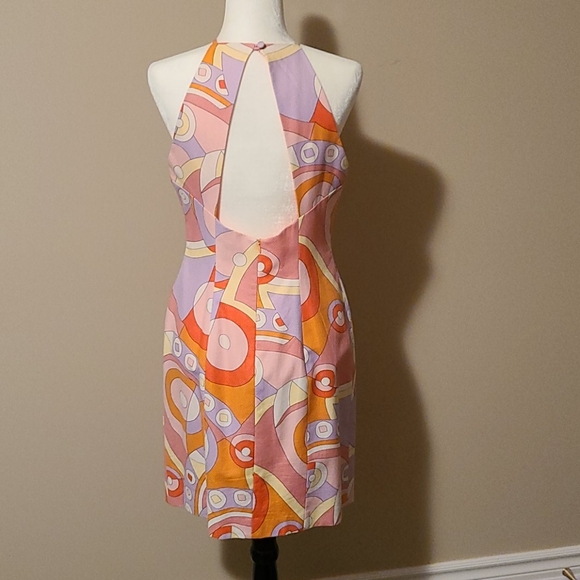 Dress - Picture 2 of 4